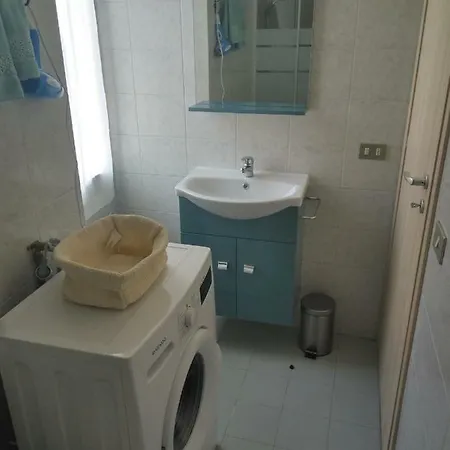 Tra La Stazione E Il Lago Apartament