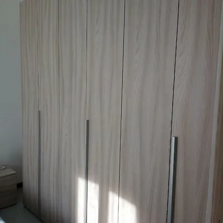 Tra La Stazione E Il * Verbania