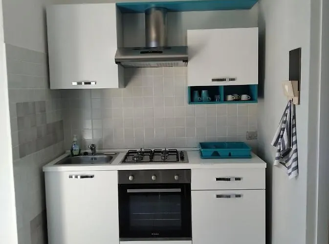 Tra La Stazione E Il Apartament *