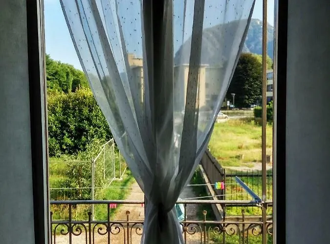 Tra La Stazione E Il